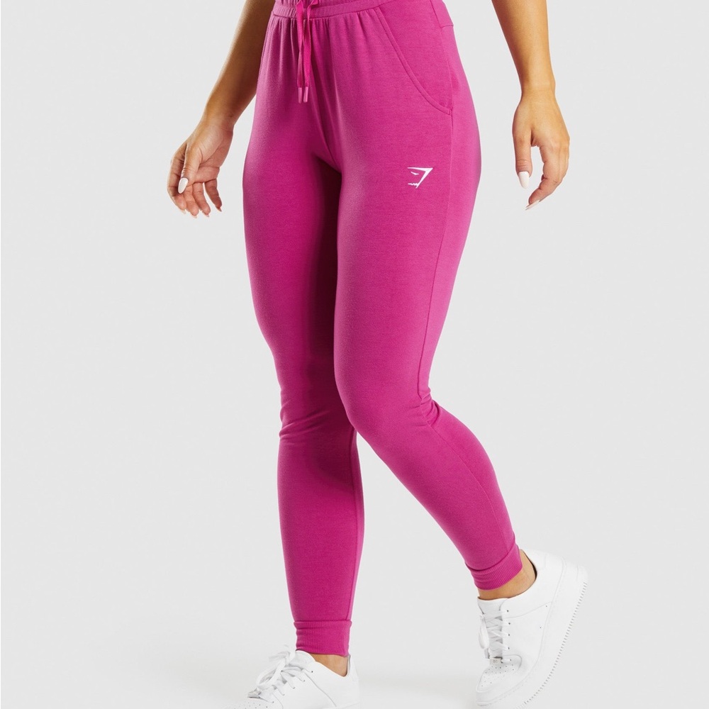 Gymshark Pippa Training Joggers Fuchsia